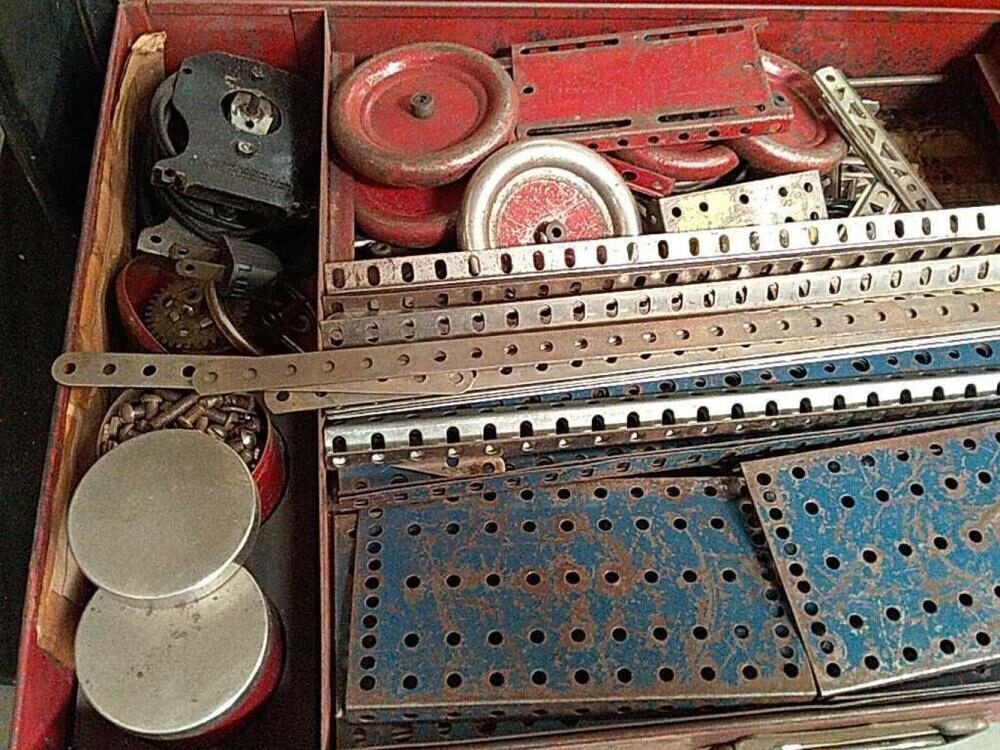 1940s erector sets